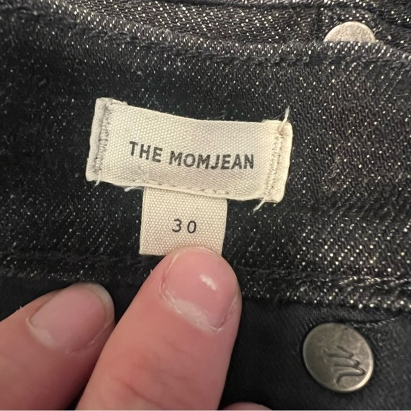 Madewell women’s Momjean. Black. Size 30. - Picture 3 of 9